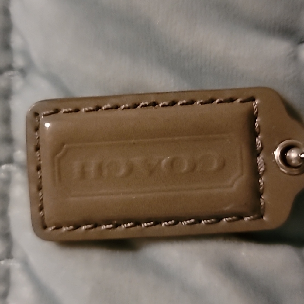 Coach hang tags - Picture 7 of 9